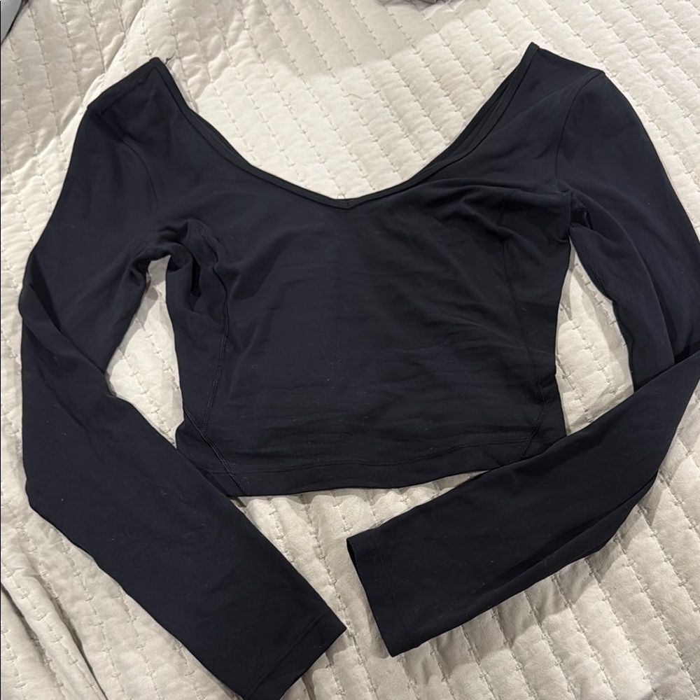 Lululemon cropped scoop long sleeve shirt